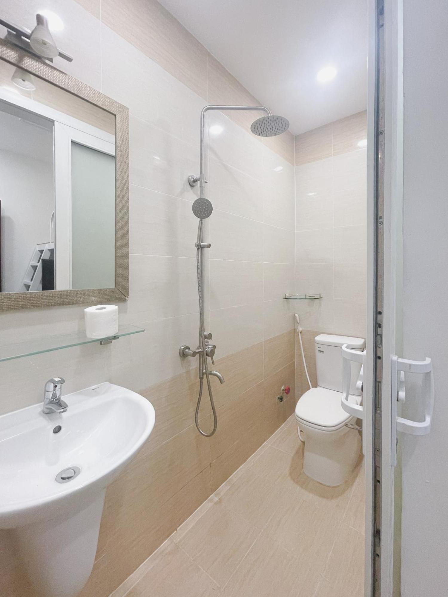 Ruby Studio Apartment Хошимин Екстериор снимка